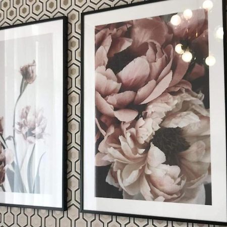 *Luxury Apartment In The City Center* キエフ エクステリア 写真