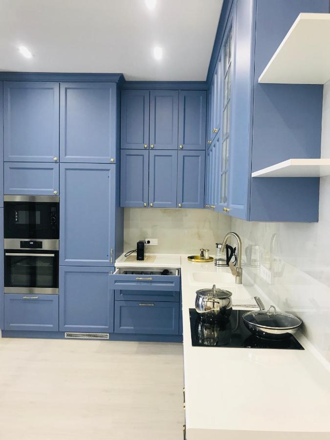 *Luxury Apartment In The City Center* キエフ エクステリア 写真