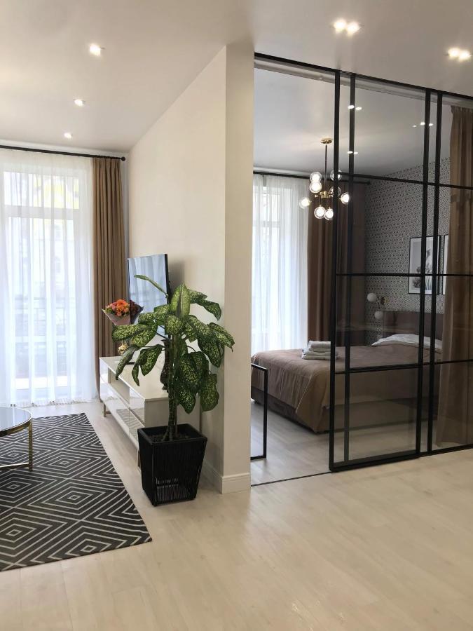 *Luxury Apartment In The City Center* キエフ エクステリア 写真