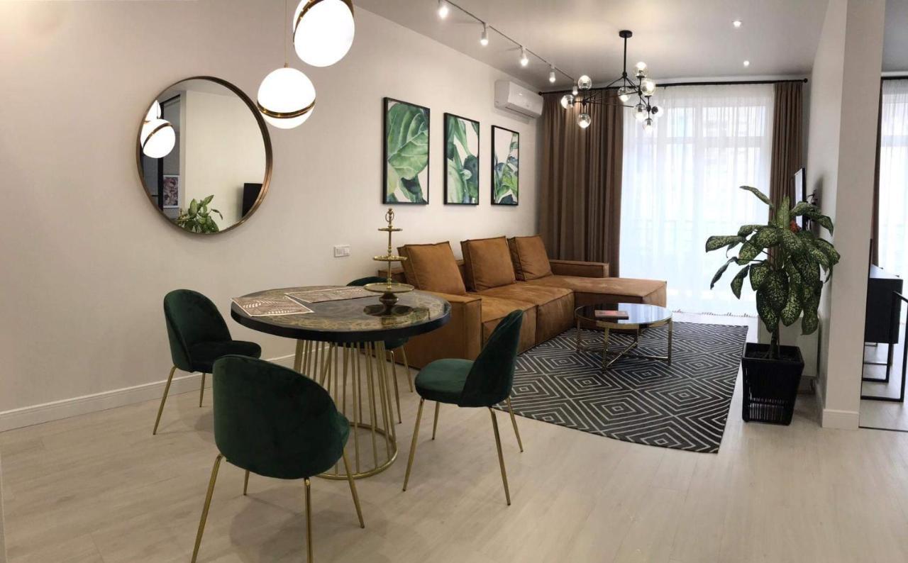 *Luxury Apartment In The City Center* キエフ エクステリア 写真